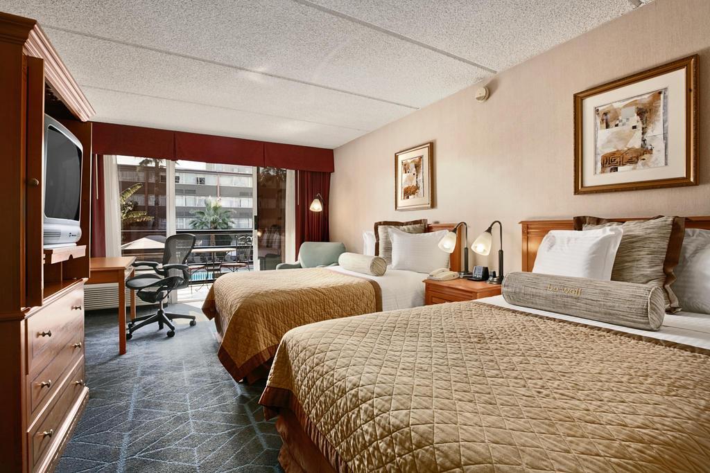 Howard Johnson By Wyndham Fullerton/Anaheim Conference Cntr Экстерьер фото