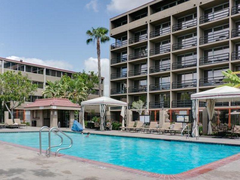 Howard Johnson By Wyndham Fullerton/Anaheim Conference Cntr Экстерьер фото
